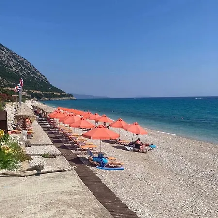 Waves Beachfront Poros (Kefalonia)